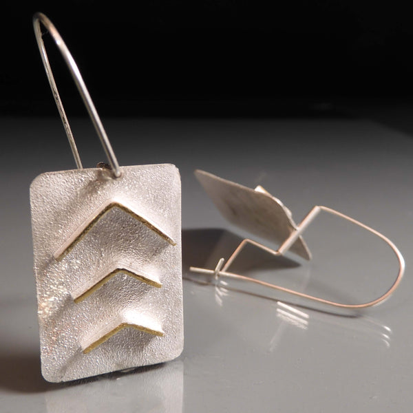 Jazz Series / White and Gold Rectangle with Points Earrings by Christopher Darway